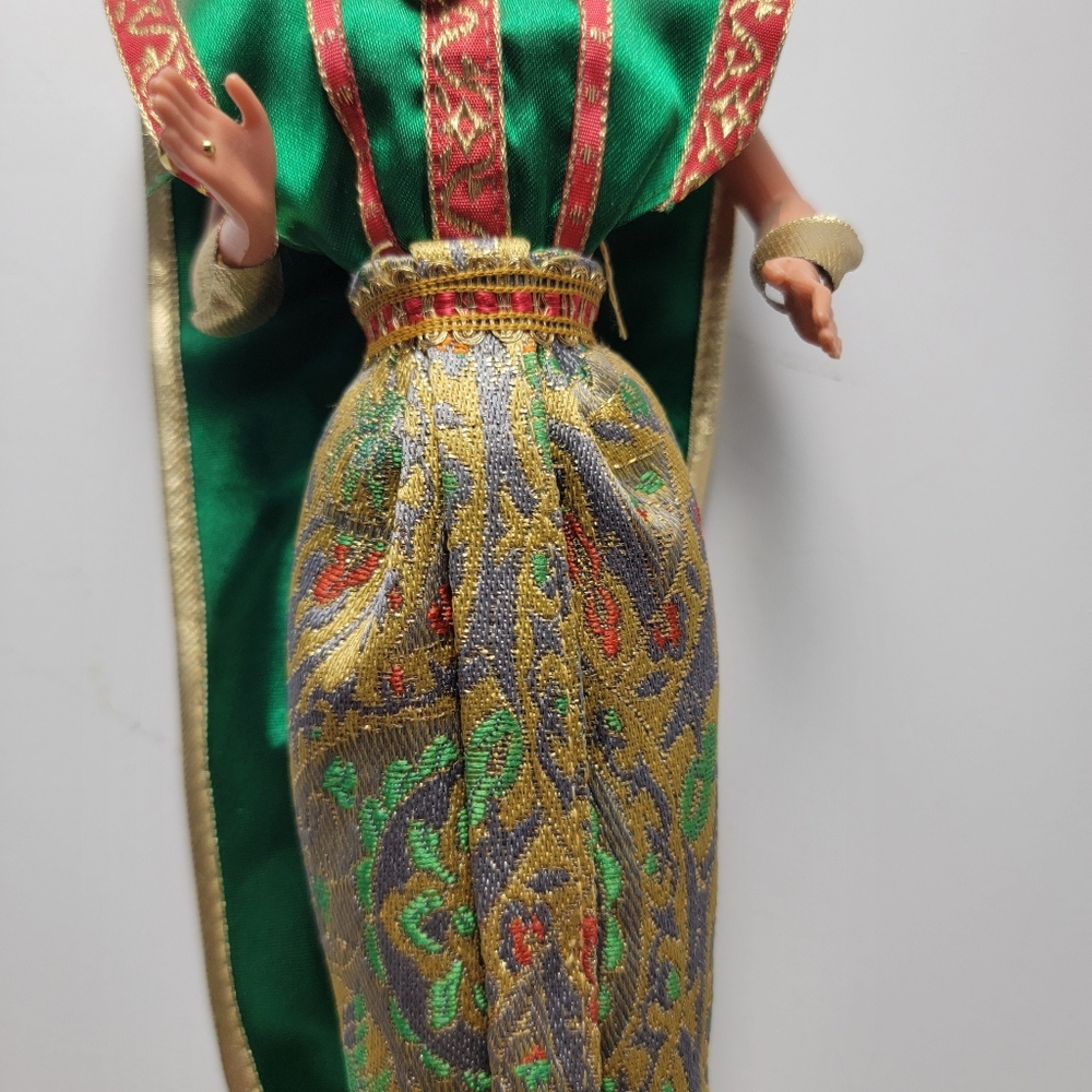 Thai Barbie Dolls Of The World Collection 1998 Vintage - Picture 8 of 10